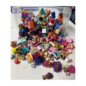 Huge L.O.L. Mini Lil Sisters and Purses or bags bundle